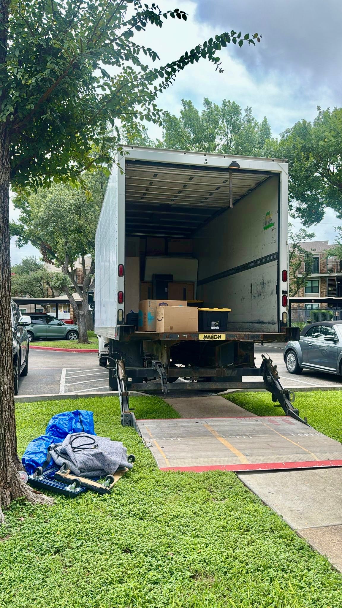Moving service